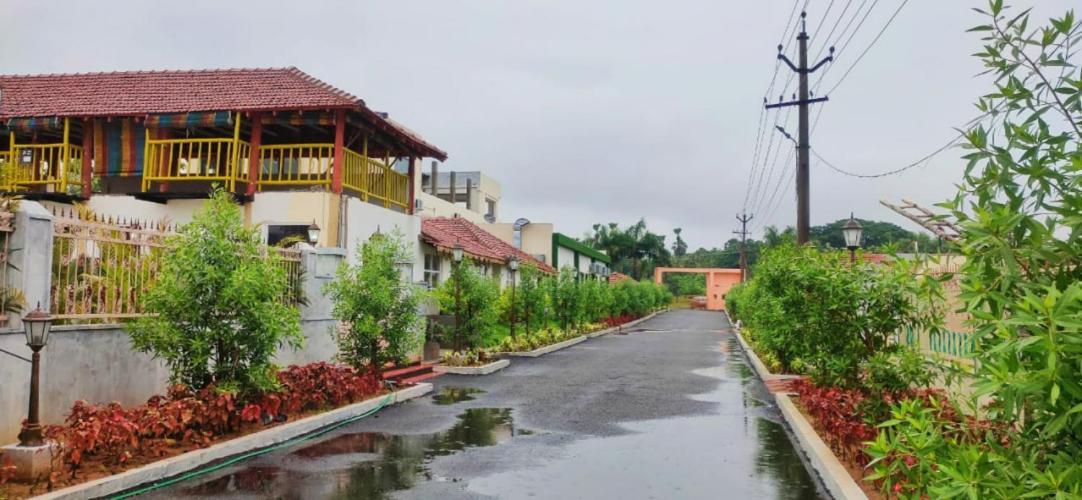 Siriki Resorts Srungavarapukota Kültér fotó